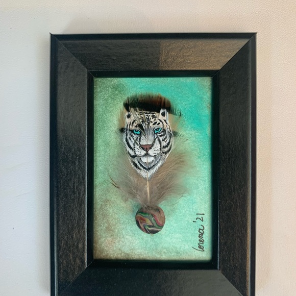 Handpainted white Tiger on miniature feather framed OOAK - Picture 3 of 5